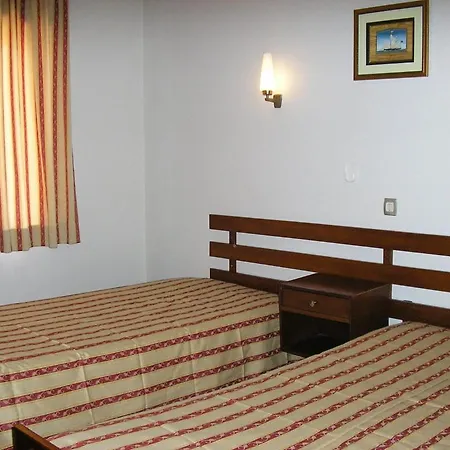 Aparthotel Vitoria *