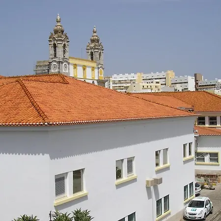 Aparthotel Vitoria *